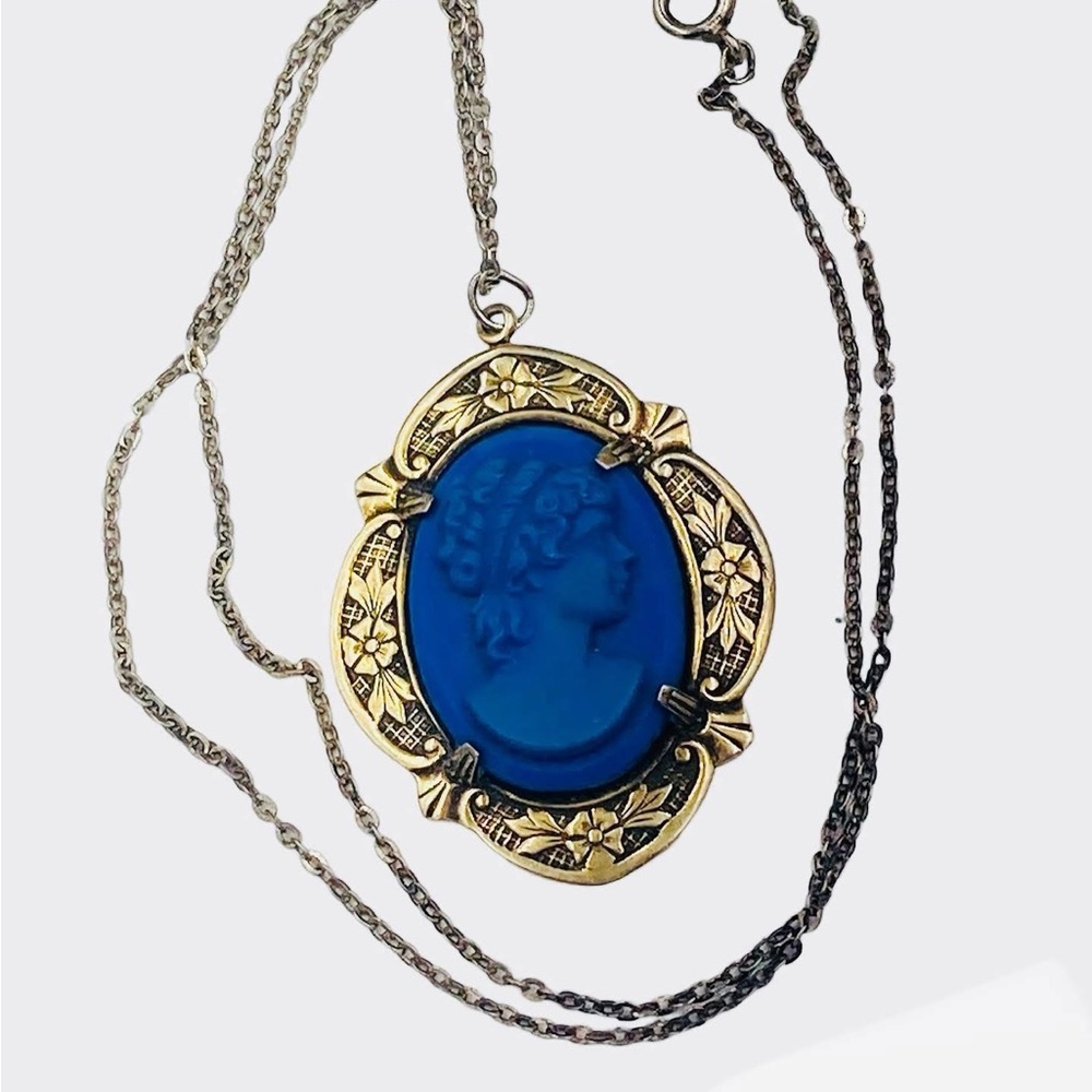 Vintage 1930âs Greek Revival Blue Glass Cameo Sterling Pendant Necklace